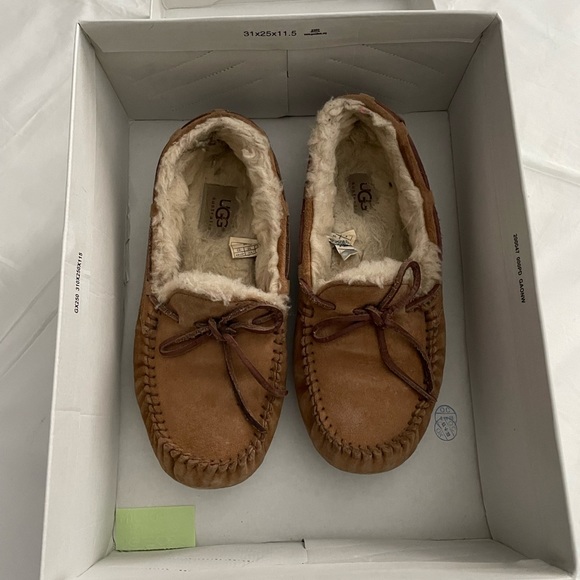 UGG Moccasins - Chestnut - Picture 3 of 6
